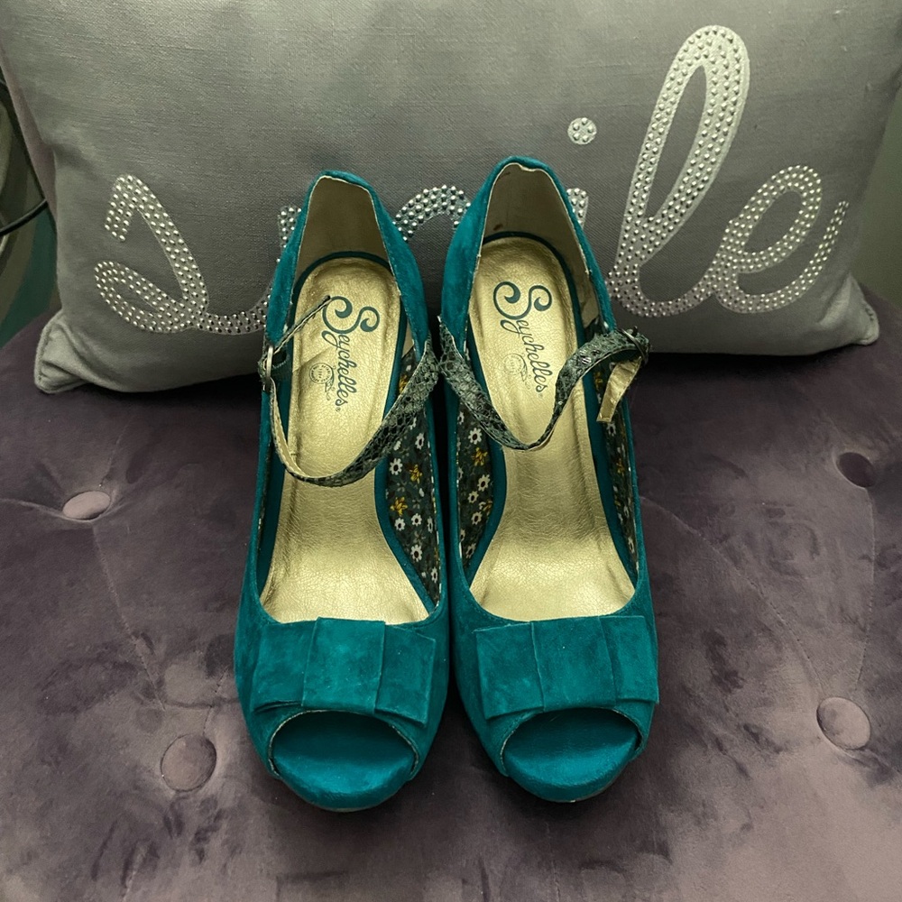 Seychelles Blue Heels Elegant and Comfortable